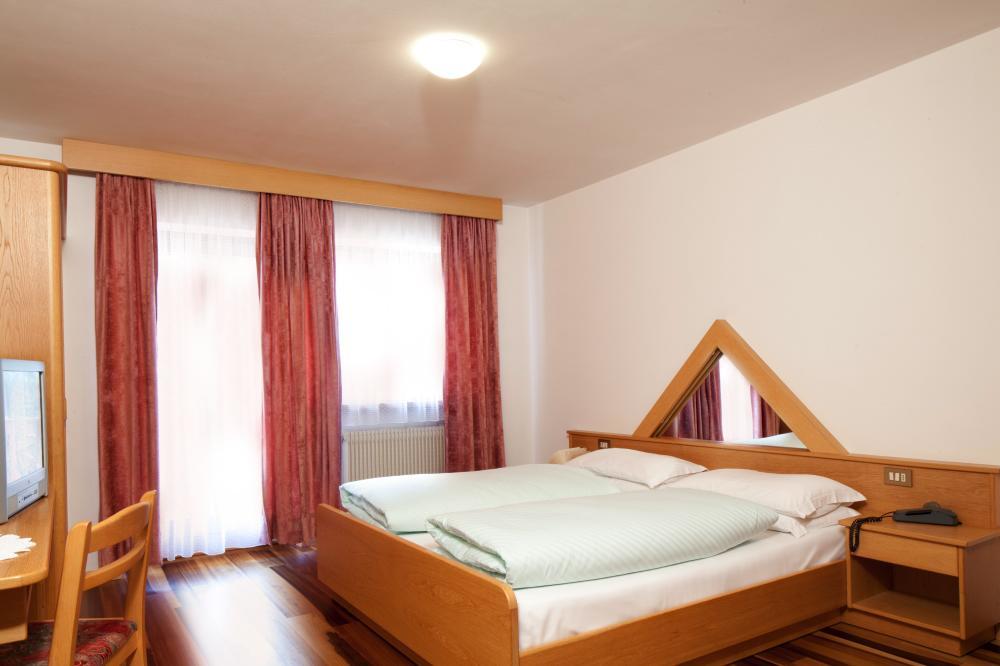 Ciasa Roby Hotel San Cassiano  Room photo